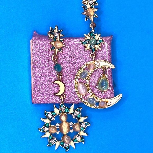 Sun & Moon Earrings, Super Pretty & Brand New